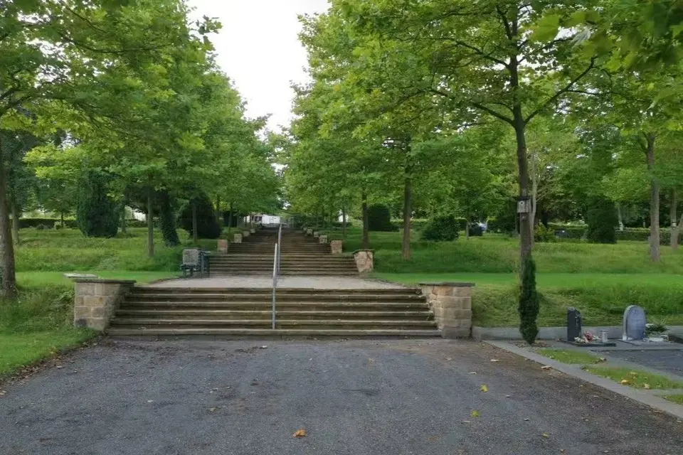 German Cemetery Project · European Minimalist Memorial – 3