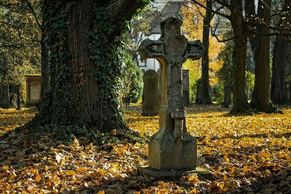 Have you ever stopped in front of a tomb because of a sentence? – 1