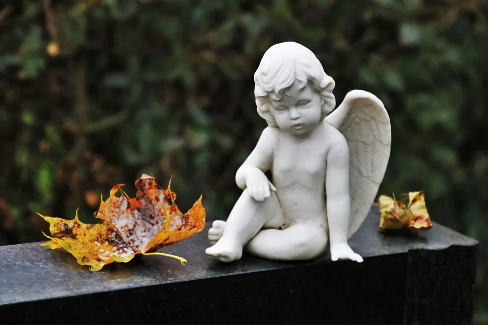 Have you ever stopped in front of a tomb because of a sentence? – 3